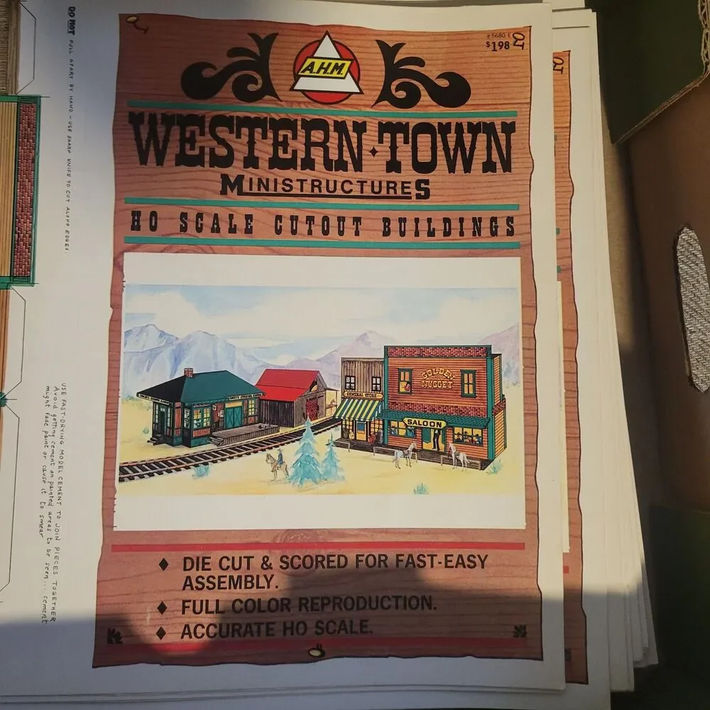 Vintage HO Train A.H.M. WESTERN TOWN Ministructures‎ Cutout Buildings #5680 E